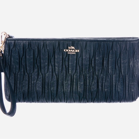Coach Madison Black XLarge Textured Wristlet / Clutch  Blue Interior - Picture 1 of 12